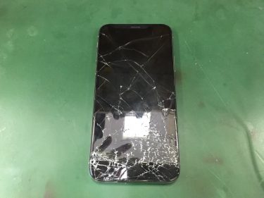 【iPhoneX】画面破損&操作不可